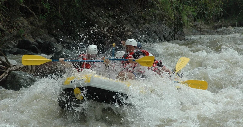 Quel sport est similaire au rafting ?